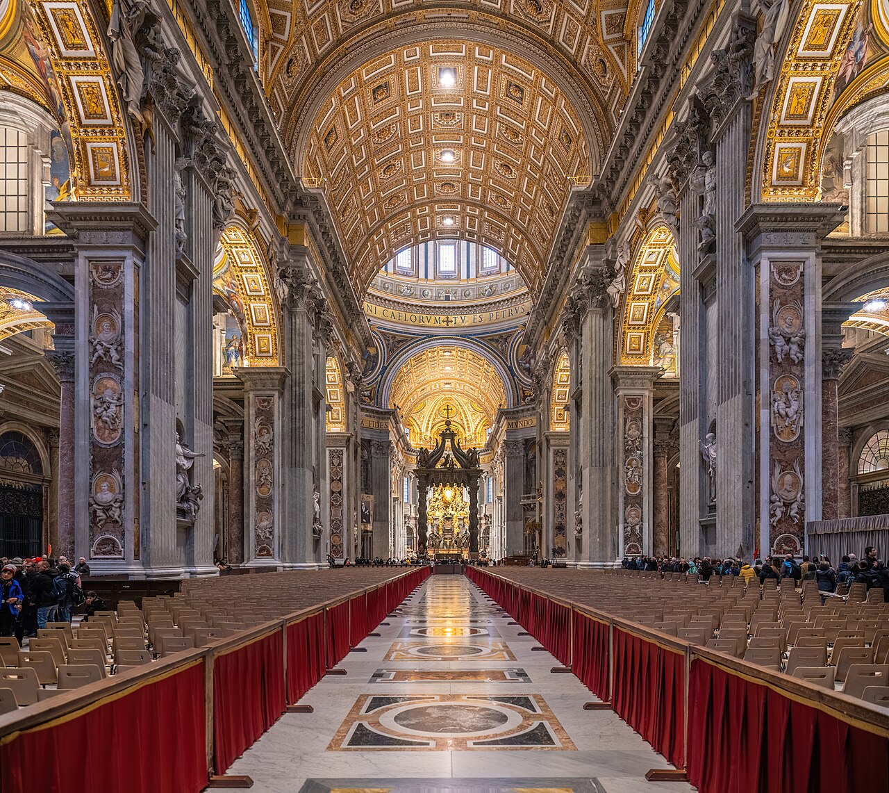 A obra foi concebida para integrar o monumental túmulo do papa Júlio II, um dos projetos mais ambiciosos já encomendados a Michelangelo. Inicialmente, o mausoléu seria instalado na Basílica de São Pedro (foto), no Vaticano, e reuniria dezenas de esculturas em uma estrutura grandiosa. Entretanto, mudanças políticas, dificuldades financeiras e sucessivas alterações no projeto reduziram significativamente sua dimensão. Como resultado, o conjunto foi transferido para a Basílica de São Pedro in Vinco