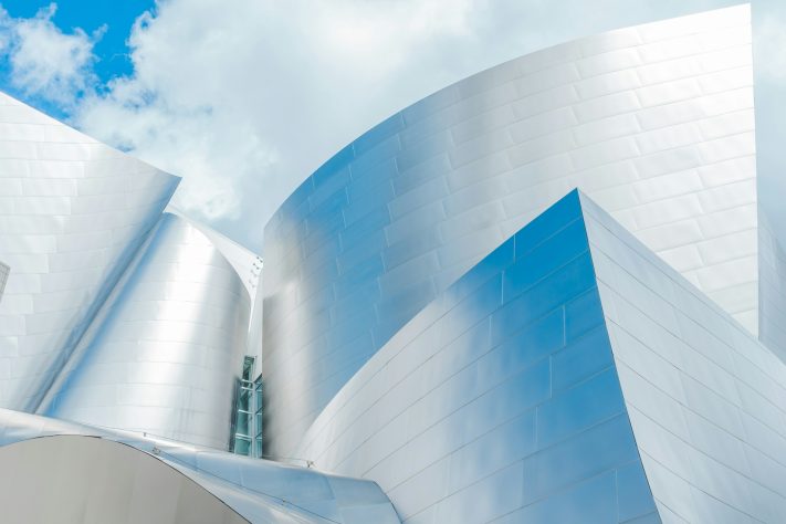 Walt Disney Concert Hall (Los Angeles, EUA) – Bjorn Pierre/Unsplash