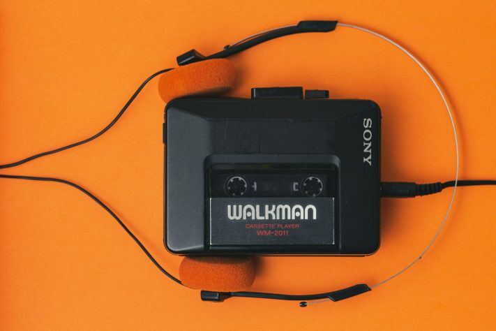 Sony Walkman fez sucesso nos anos 80 e 90 – Florian Schmetz/Unsplash