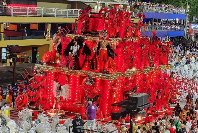Darcy Ribeiro será enredo da União de Maricá no Grupo Especial do Carnaval do Rio em 2027