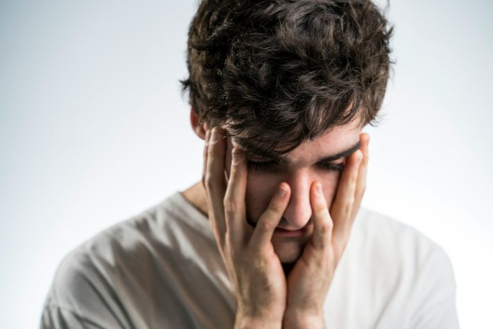 Pessoa triste, depressão – Patrick Daley/Unsplash