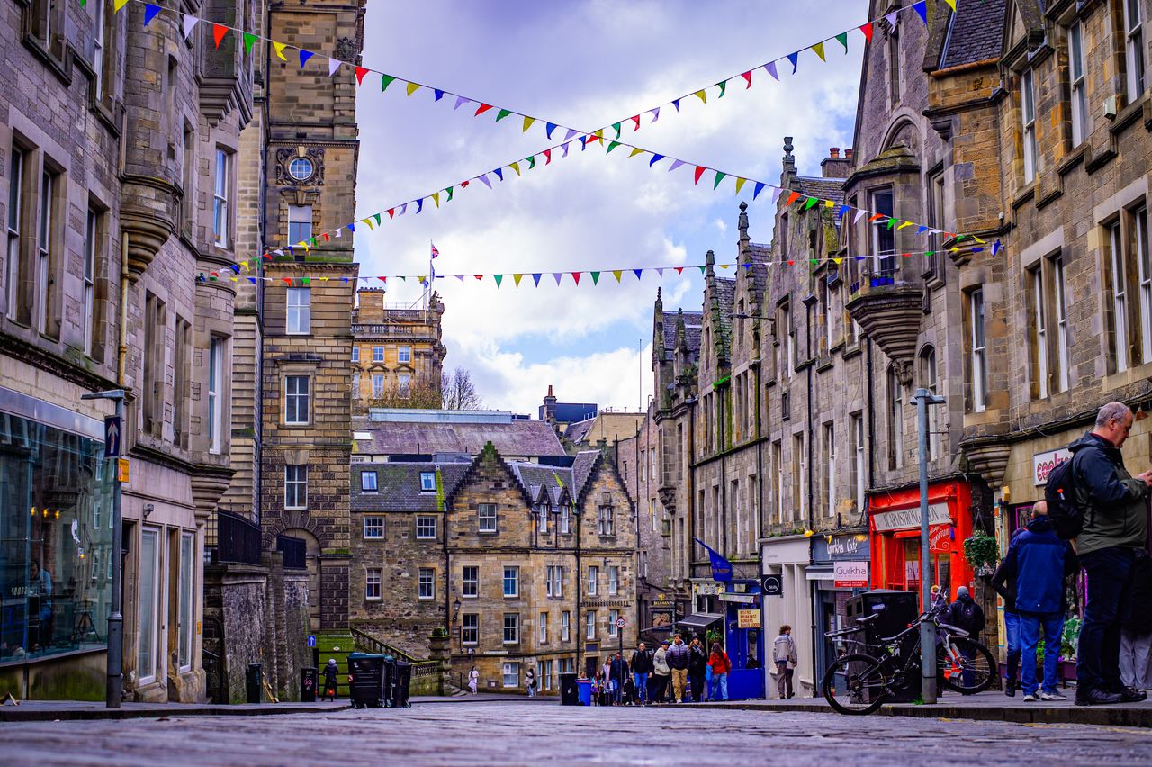Edimburgo, Escócia – Pexels/Oleksiy Yeshtokyn