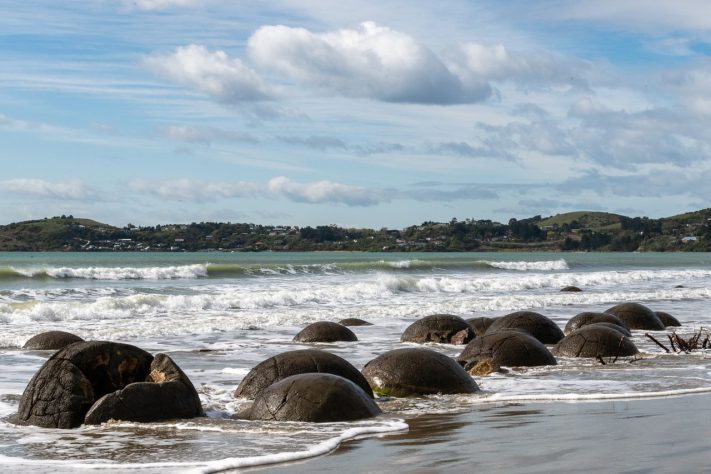 Pedras gigantes que escondem cristais dourados intrigam cientistas em praia da Nova Zelândia – Pexels/Ravish Maqsood