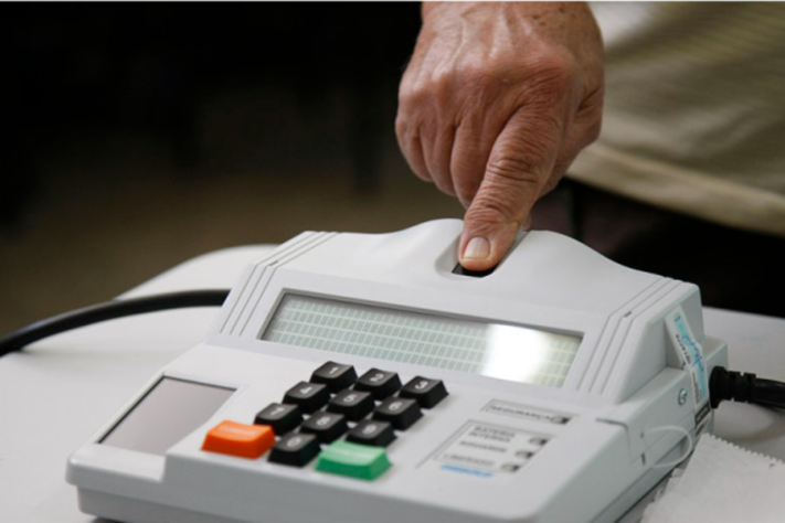 Como funcionam a urnas eletrônicas 