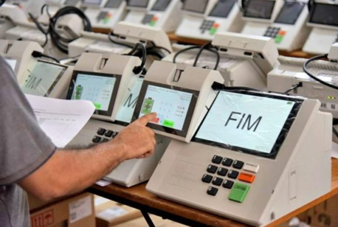 Do voto à apuração: como funcionam a urnas eletrônicas nas eleições brasileiras