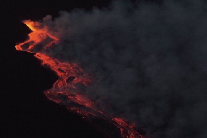 Voos de aeroporto são suspensos após erupção do Etna na Itália – Reprodução