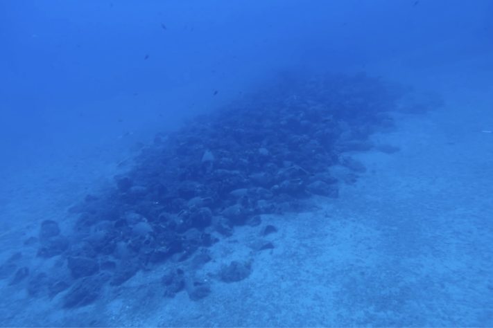 Arqueólogos encontram mais de 600 ânforas em naufrágio de 2.300 anos na Grécia – Divulgação/Eforato de Antiguidades Subaquáticas