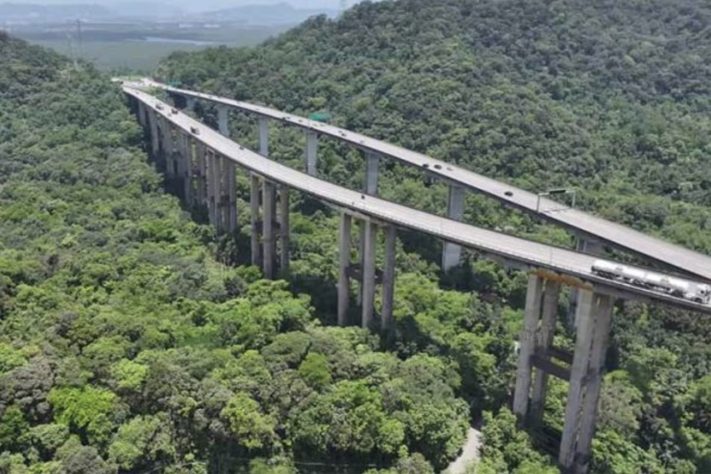 Rodovia dos Imigrantes (SP-160) rodovia do estado de São Paulo - Reprodução do Youtube Canal Drone São Paulo