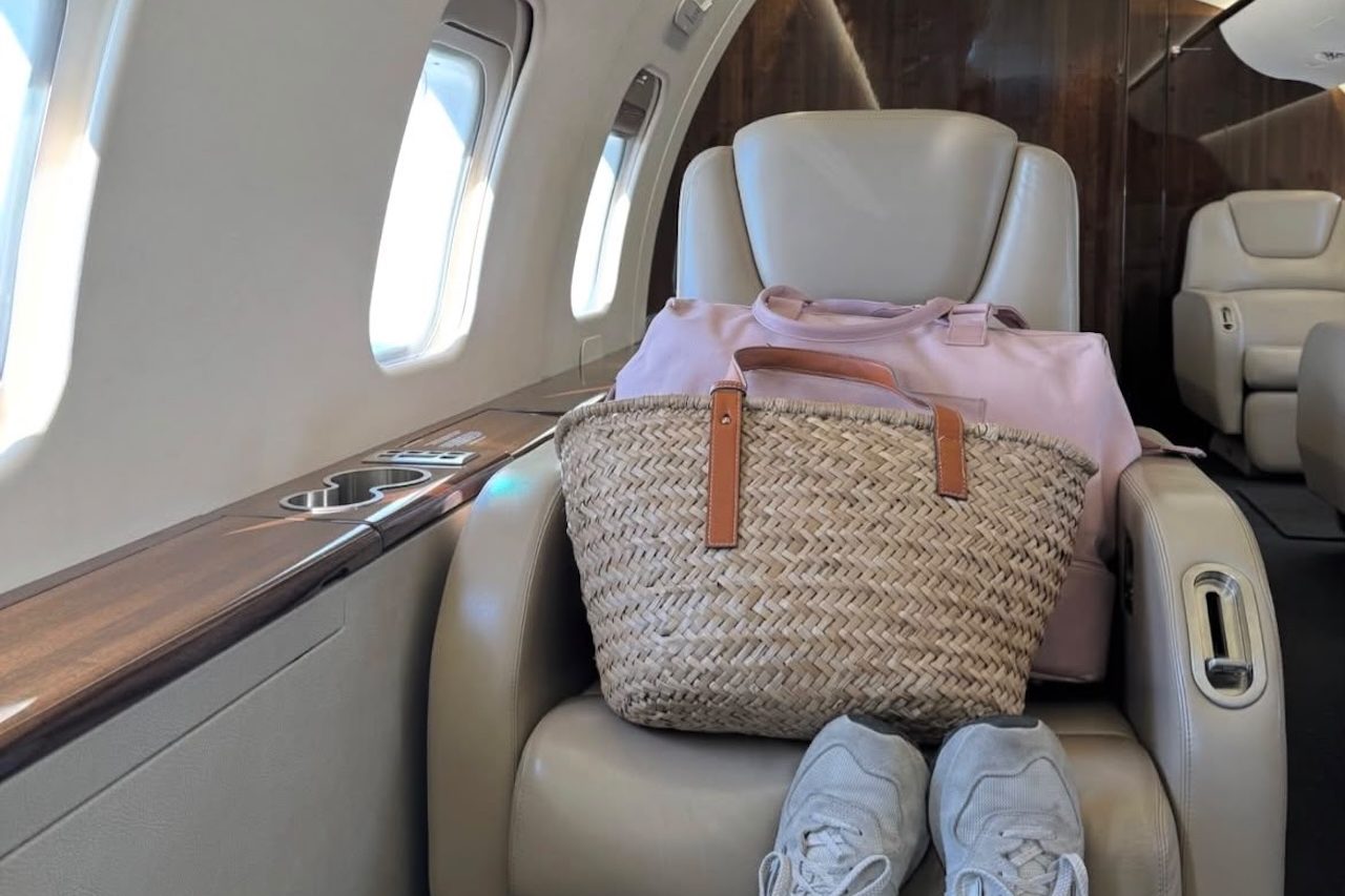 A celebração representa apenas uma pequena parte da rotina de Ferney e sua equipe. A Top Tier Travel também organiza viagens em jatos particulares de determinadas companhias, reservas exclusivas, experiências em eventos internacionais e aluguel de iates que podem custar milhões de dólares.