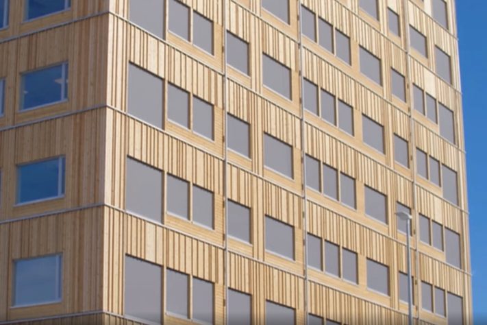 Torre de 18 andares na Noruega usa peças enormes de madeira e virou referência de engenharia – Reprodução