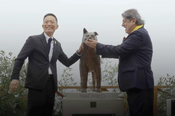 Após virar símbolo da lealdade no Japão, Hachiko ganha estátua em novo parque de Lima, no Peru – Reprodução/YouTube