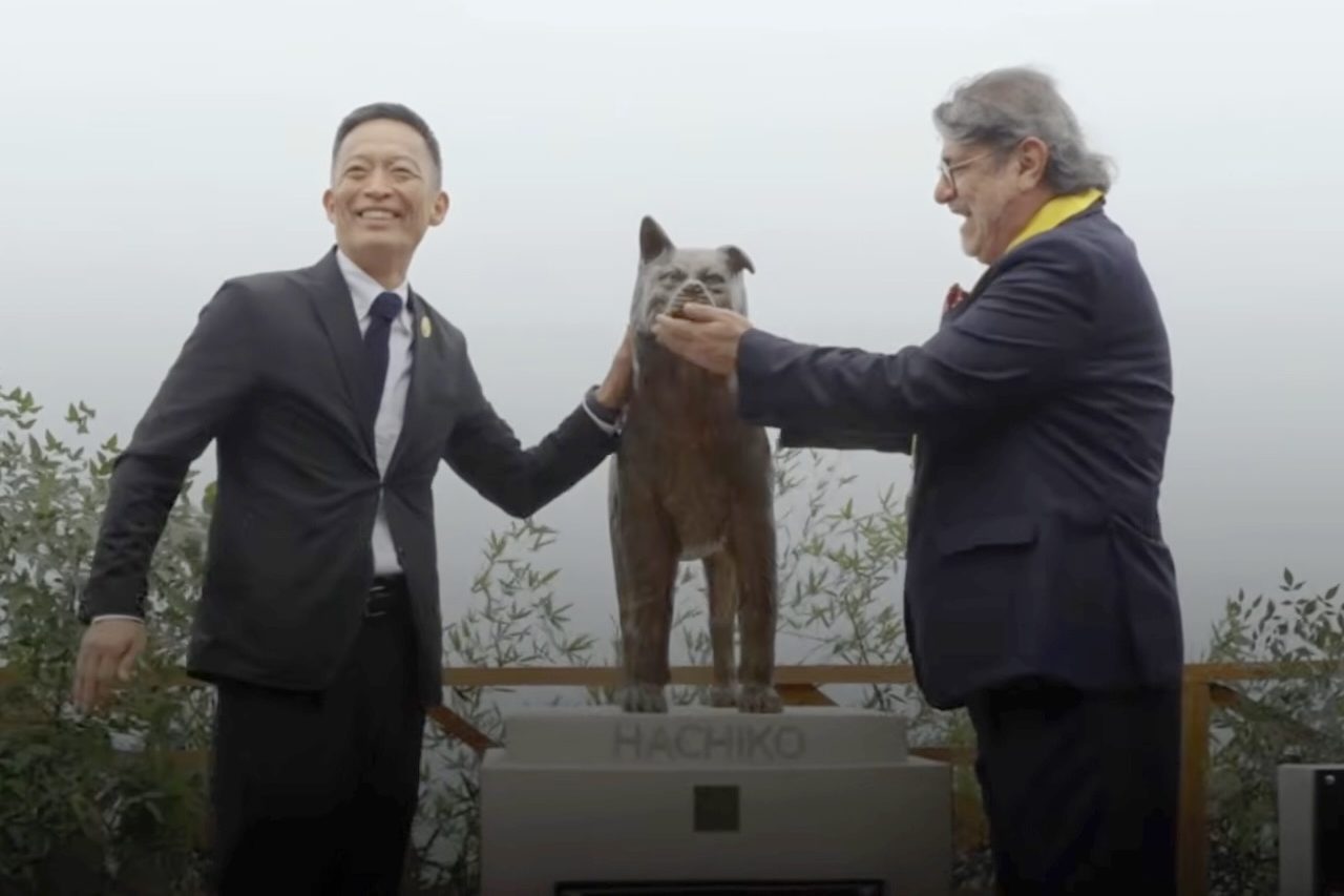 Após virar símbolo da lealdade no Japão, Hachiko ganha estátua em novo parque de Lima, no Peru – Reprodução/YouTube