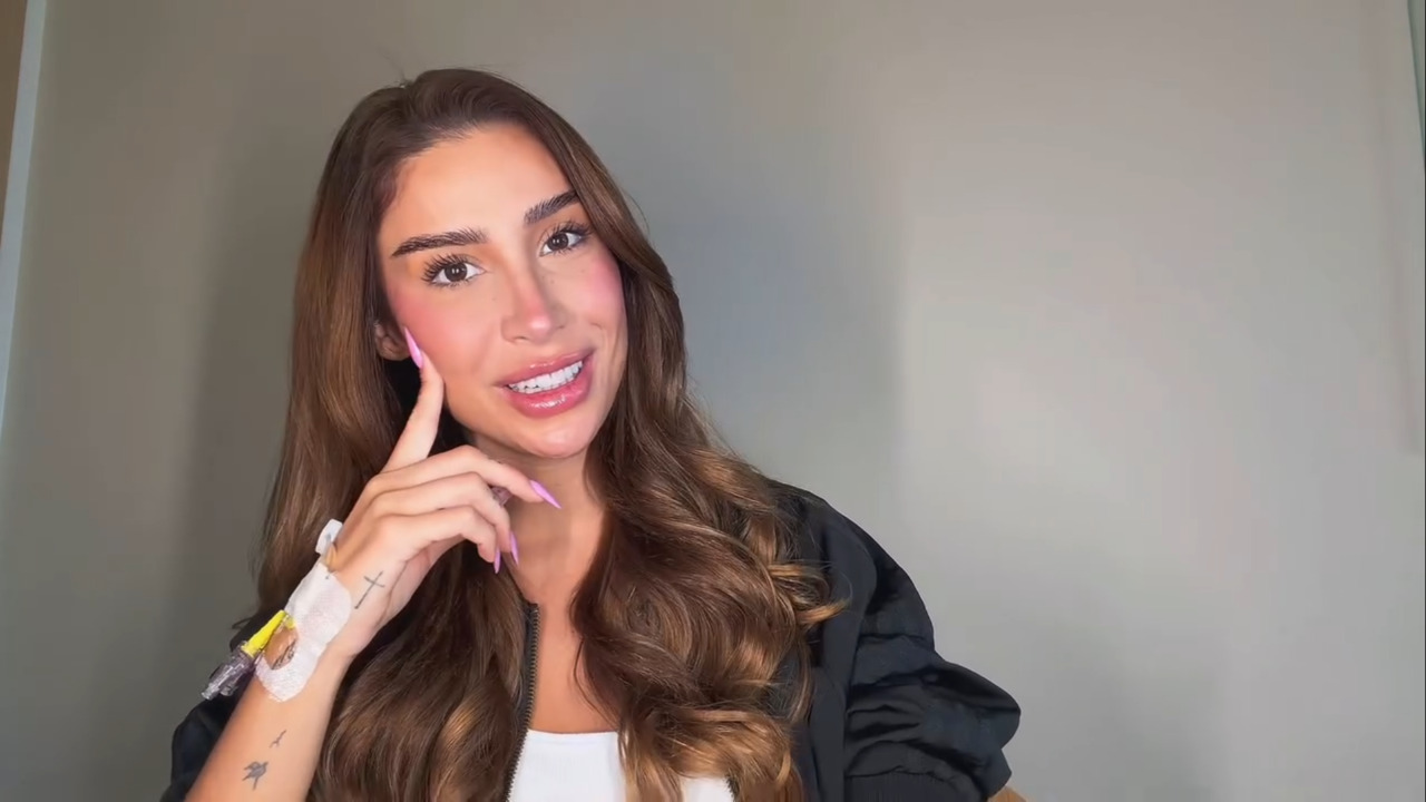Em um vídeo publicado nas redes sociais, Bianca contou que precisou ser internada, mas não explicou o motivo: 