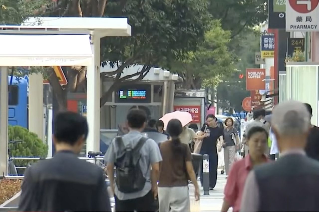 Na Coreia do Sul, a primeira-ministra Han Seong-sook determinou que administrações locais intensificassem a assistência a idosos e outros grupos mais vulneráveis, além de assegurar o fornecimento contínuo de água e energia enquanto a situação estiver crítica.