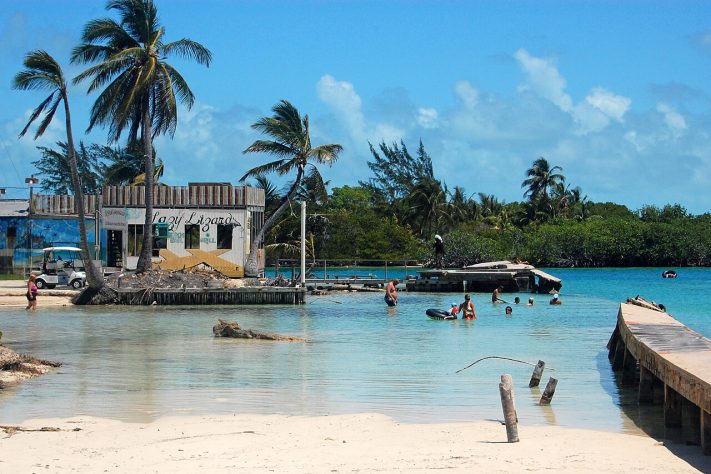 Caye Caulker, Belize | Flickr - James Willamor