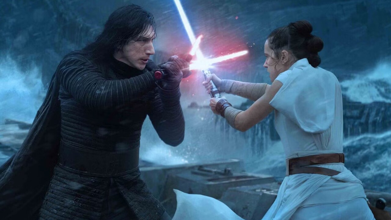 Na trilogia de “Star Wars”, Rey e Kylo Ren foram interpretados por Daisy Ridley e Adam Driver. A relação entre os personagens, marcada por rivalidade e conexão, evolui ao longo dos filmes e serviu de base emocional para a história de Olive e Adam Carlsen no universo acadêmico criado por Hazelwood. 
