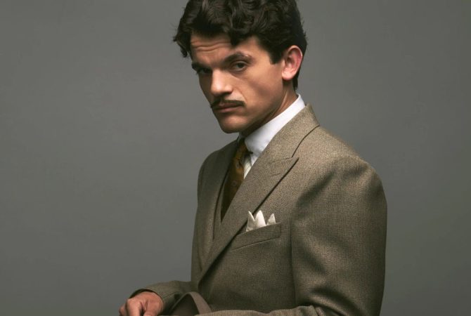 Primeira imagem de Edward Bluemel como Hercule Poirot é divulgada