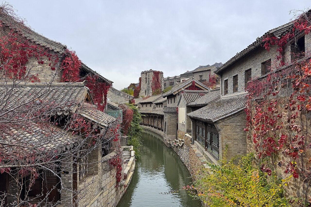 Gubei Water Town, Pequim – Wikimedia Commons/Codas