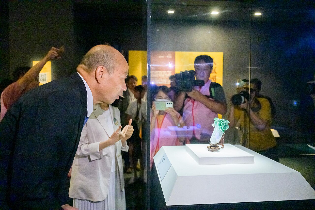 Por conta da origem desconhecida, o Ministério da Cultura de Taiwan classifica a peça como uma 