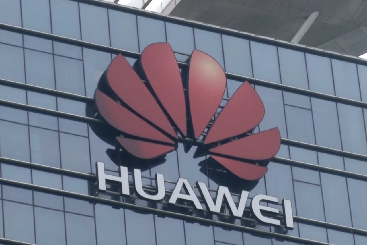 O país já utiliza sistemas como Fengwu, desenvolvido pelo Shanghai AI Laboratory, Fuxi, da Universidade Fudan, e Pangu, criado pela Huawei. As plataformas recorrem à IA para analisar grandes volumes de informações e identificar padrões relacionados ao comportamento da atmosfera.