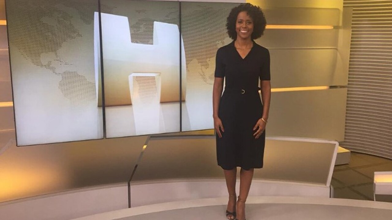 Maria Júlia Coutinho, conhecida como Maju, nasceu em 10 de agosto de 1978, em São Paulo. Formada em jornalismo pela Faculdade Cásper Líbero, começou a carreira em 2005, quando passou a apresentar o “Jornal da Cultura” ao lado de Heródoto Barbeiro, na TV Cultura. Dois anos depois, foi para a TV Globo. 
