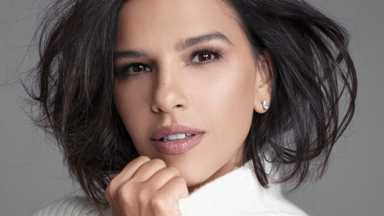 O pedido de casamento aconteceu em 7 de julho, durante uma reunião de família em Cascais, Portugal. Em entrevista à Vogue Brasil, Mariana contou que não esperava pelo pedido e que Juca a surpreendeu enquanto ela segurava o filho do casal, Palo, durante um registro fotográfico com as crianças da família. Segundo a atriz, o momento foi emocionante. 
