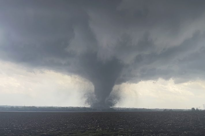 Tornado, foto neutra — NOAA National Weather Service Office Omaha, Nebraska/Katie Wargowsky
