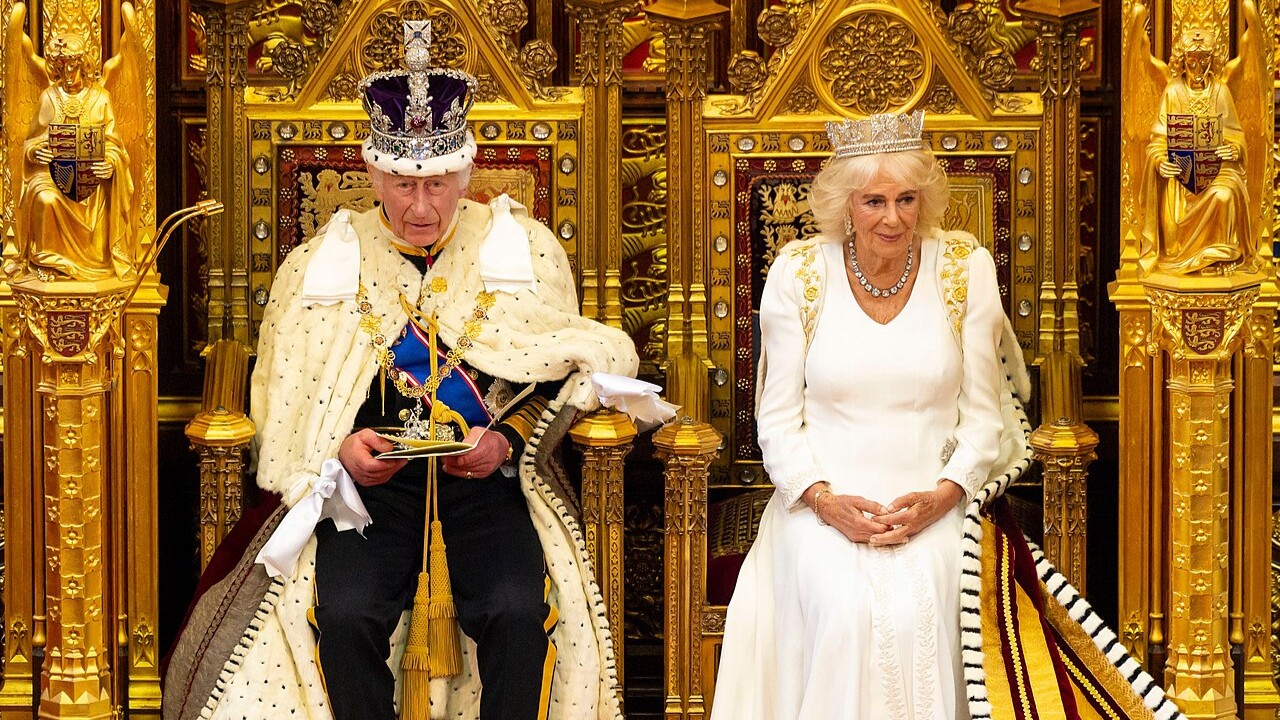 Ao falar sobre a reação do marido após receber o diagnóstico, Camilla afirmou que Charles não se abalou e manteve a determinação de continuar com suas atividades. 