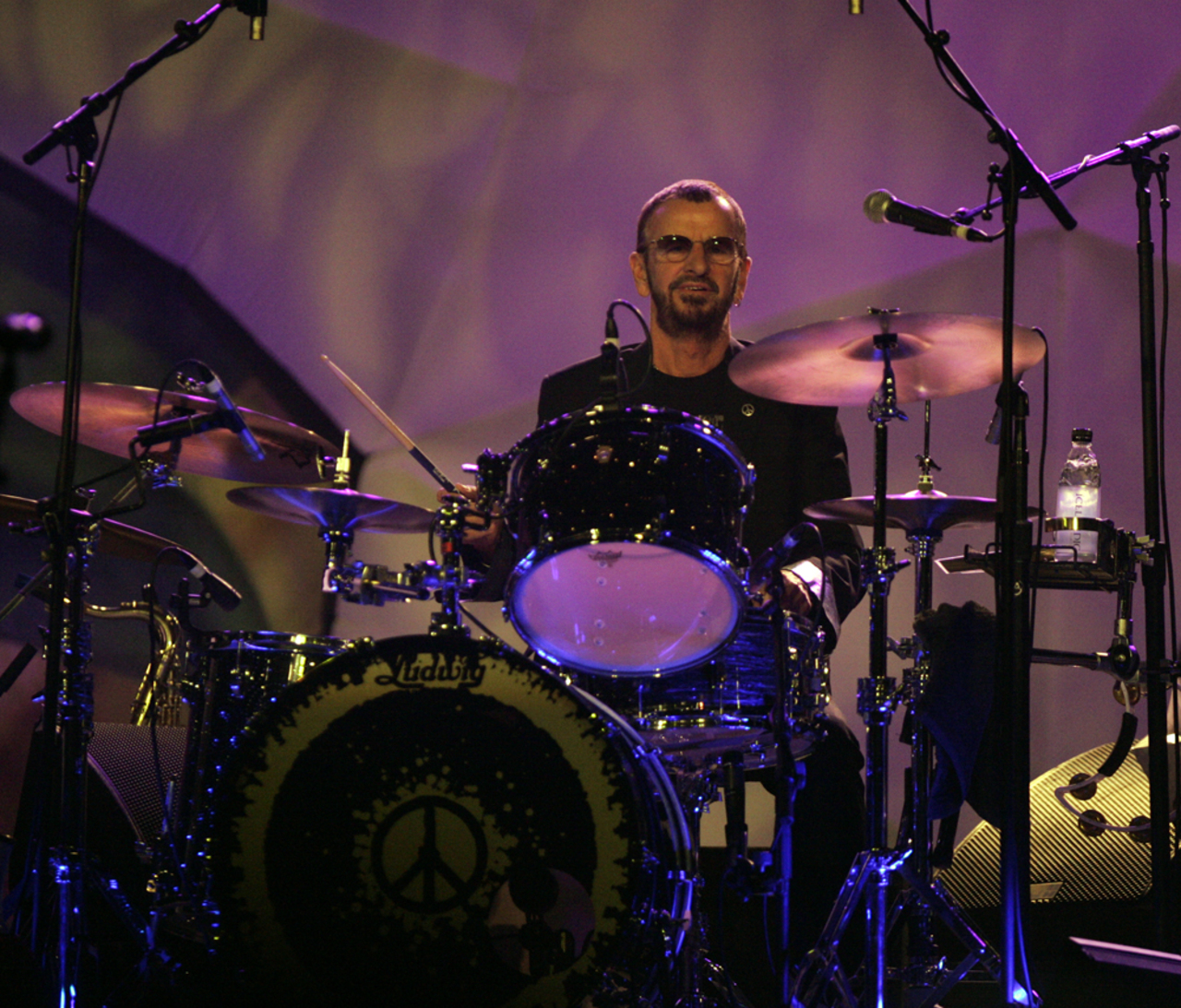 Em 1989, Ringo criou a All-Starr Band, projeto que passou a reunir diferentes músicos em turnês nas quais cada integrante apresentava canções de sua própria trajetória. A formação se tornou uma das principais atividades de sua carreira nas décadas seguintes e manteve o baterista ligado aos palcos. Em 2015, Ringo foi incluído individualmente no Hall da Fama do Rock and Roll, recebido por Paul McCartney. Ele foi o último dos quatro Beatles a entrar na galeria da instituição como artista solo.
