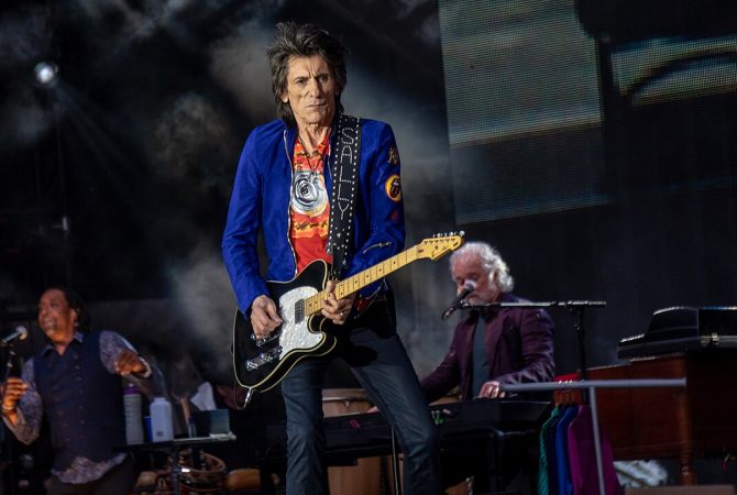 Guitarrista dos Rolling Stones, Ronnie Wood voltará ao Brasil em novembro