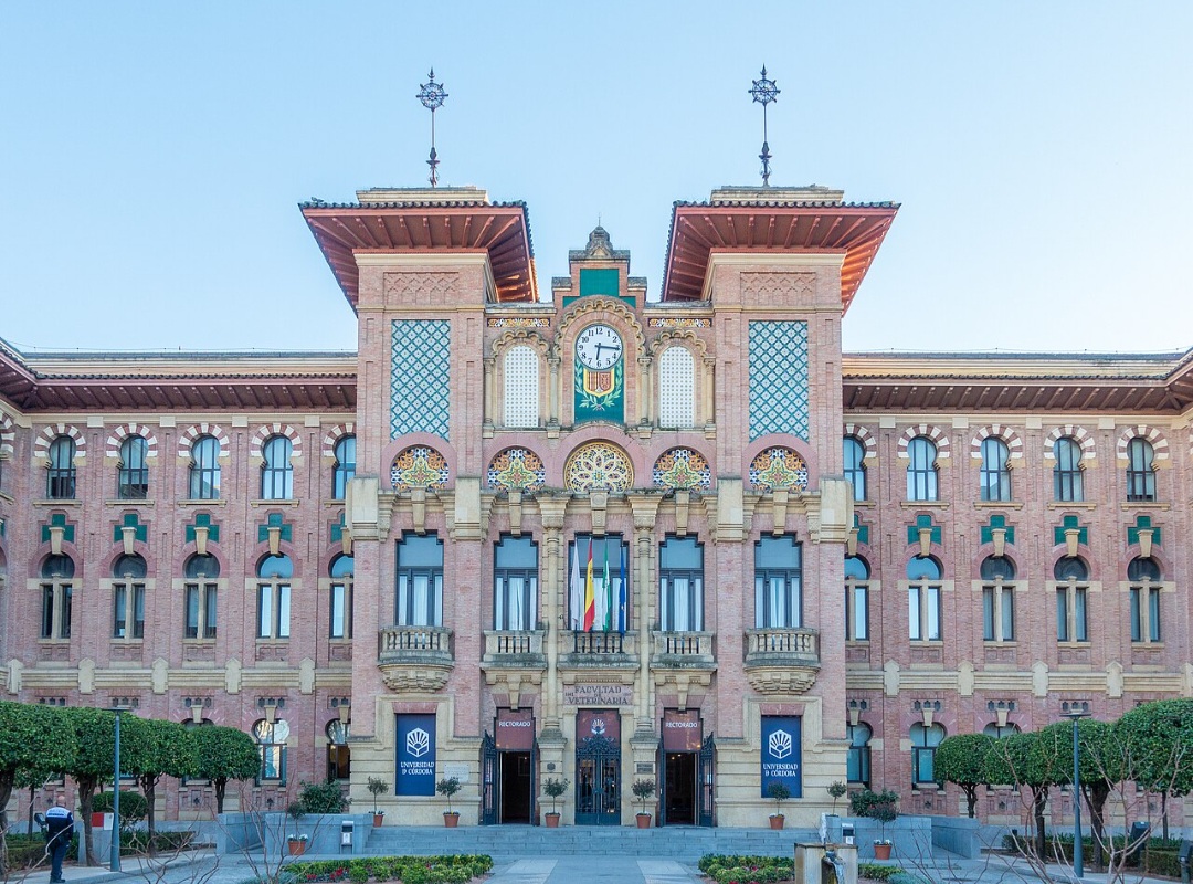 Com o auxílio da tecnologia, uma pesquisa conduzida pelo arqueólogo Antonio Monterroso Checa, da Universidade de Córdoba, trouxe novas pistas sobre a possível localização da cidade. O estudo utilizou técnicas de sensoriamento remoto para identificar vestígios arqueológicos nos arredores de Córdoba.