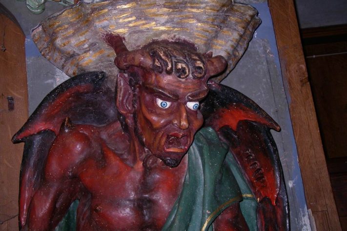 Demônio Asmodeus, Igreja de Rennes-le-Château – Wikimedia Commons/Pumuckel42