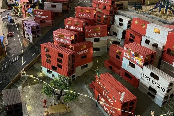 Projeto Morrinho, favela em miniatura criada por crianças do Rio de Janeiro virou obra de arte e foi parar até em exposição de Veneza – Reprodução/Instagram