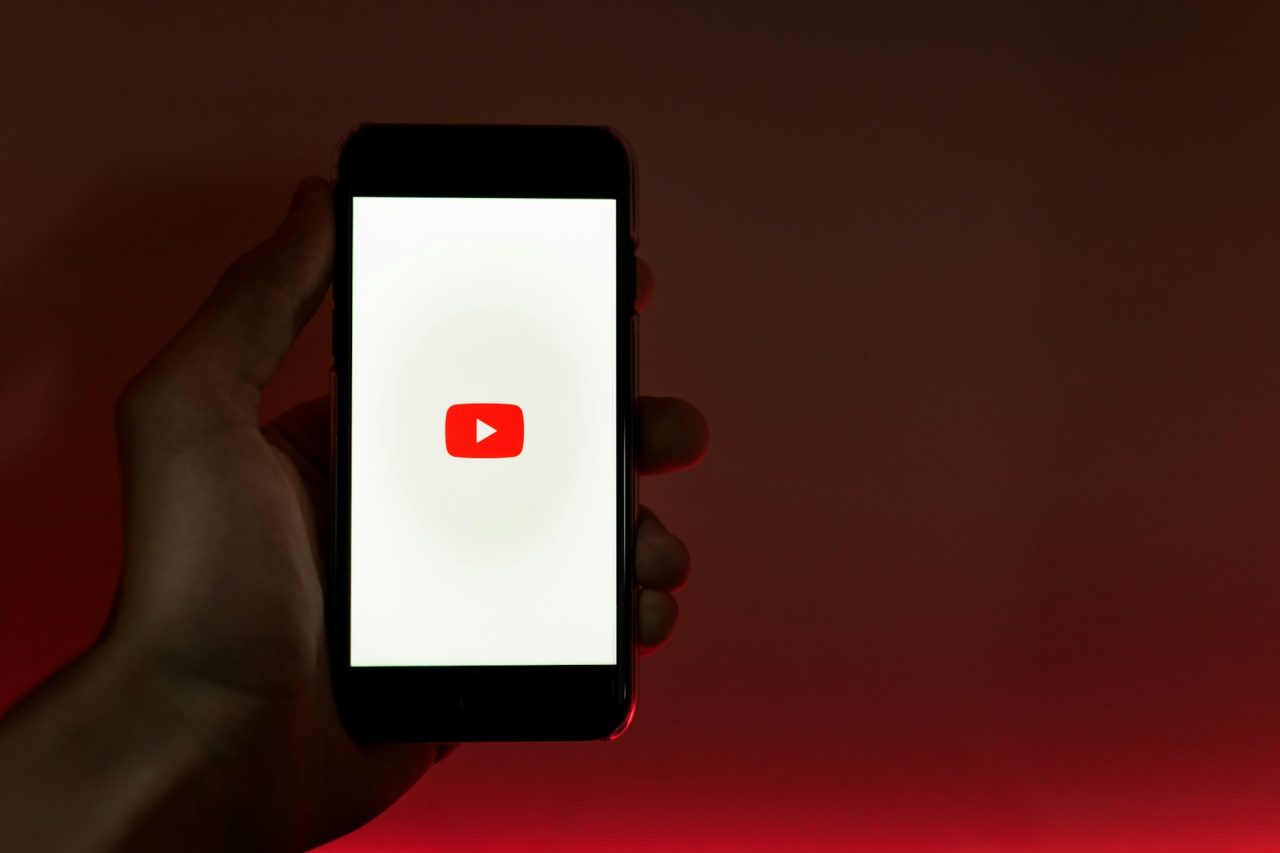 O procurador-geral da Califórnia, Rob Bonta, também indicou que outras empresas poderão enfrentar processos semelhantes. Medidas envolvendo serviços como YouTube e Snap já aguardam decisões judiciais em outras frentes nos Estados Unidos.