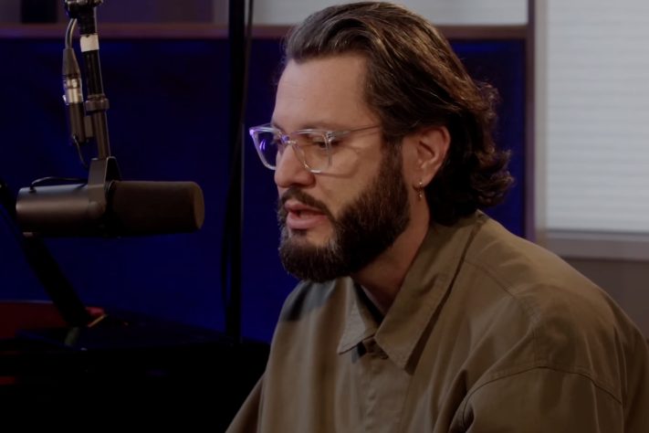 Brasileiro Miguel Gandelman leva Emmy de Melhor Direção Musical pelo show de Bad Bunny no Super Bowl – Reprodução/YouTube