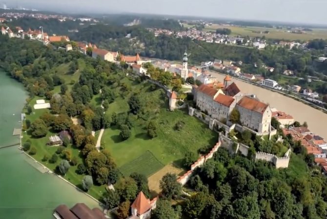 Castelo de Burghausen: conheça a fortaleza medieval que se estende por mais de 1 km na Alemanha