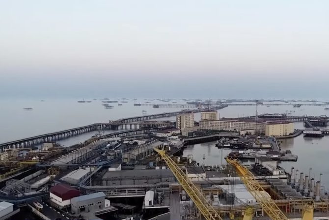 Neft Dashlari: conheça a impressionante cidade petrolífera erguida sobre navios afundados no Mar Cáspio
