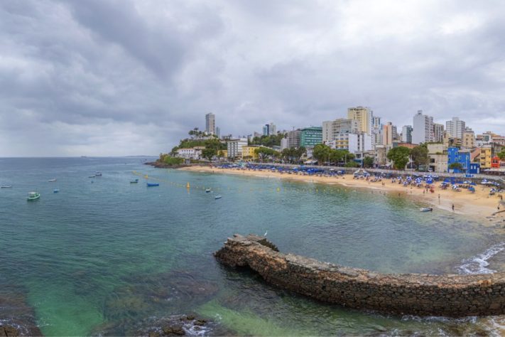Prefeitura de Salvador delimita espaço para banhistas no Porto da Barra para reduzir risco de acidentes – Igor Santos/Secom PMS