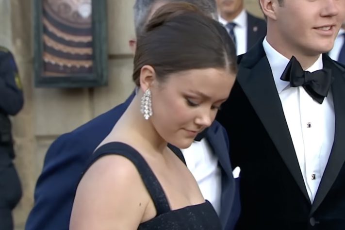 Princesa Isabella da Dinamarca abre mão de salário para cumprir serviço militar obrigatório – Reprodução