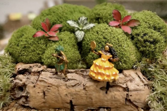Miniaturas de terrários com orixás transformam hobby de casal em negócio de R$ 100 mil por mês – Reprodução/TV Globo