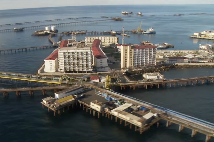 Neft Dashlari, a impressionante cidade petrolífera erguida sobre navios afundados no Mar Cáspio – Reprodução