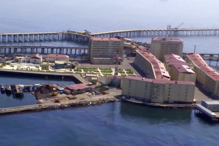 Neft Dashlari, a impressionante cidade petrolífera erguida sobre navios afundados no Mar Cáspio – Reprodução