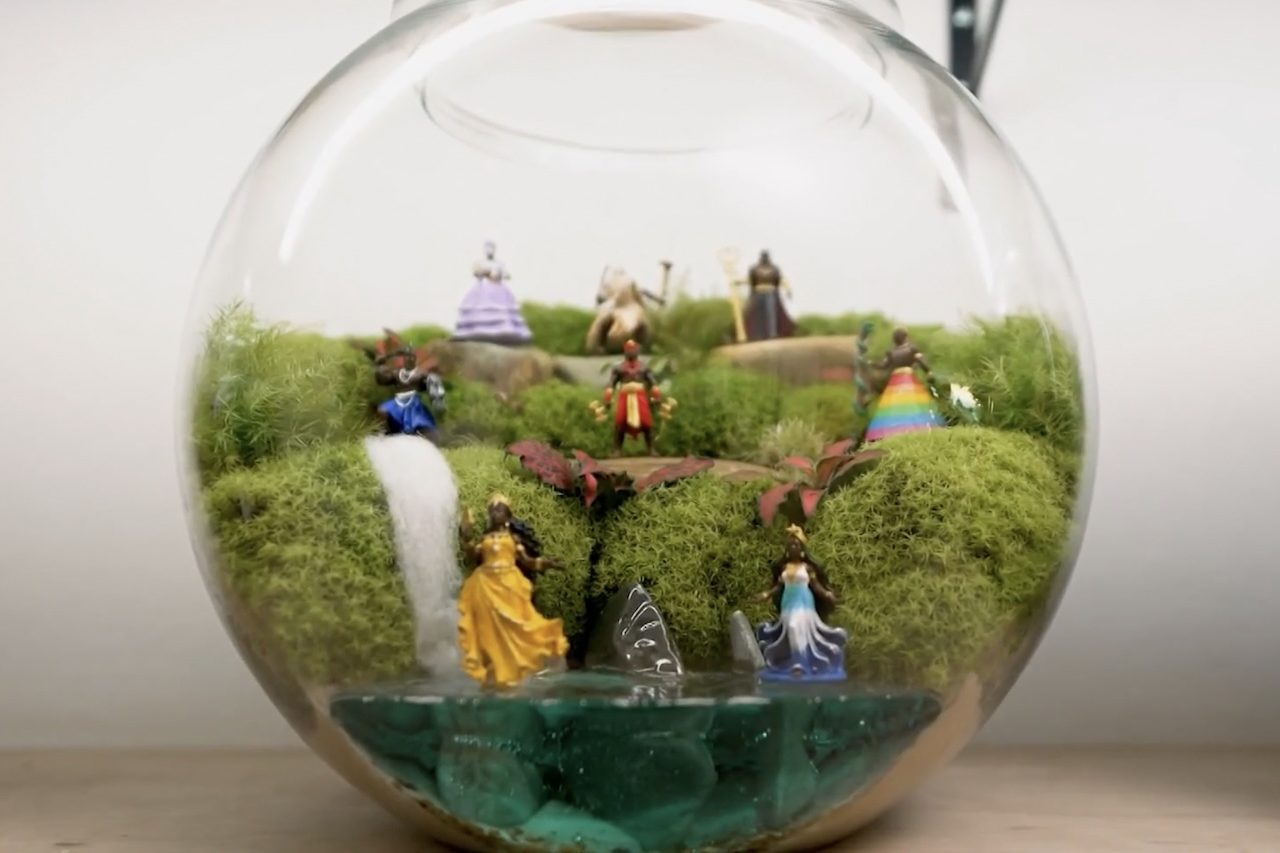 Miniaturas de terrários com orixás transformam hobby de casal em negócio de R$ 100 mil por mês – Reprodução/TV Globo