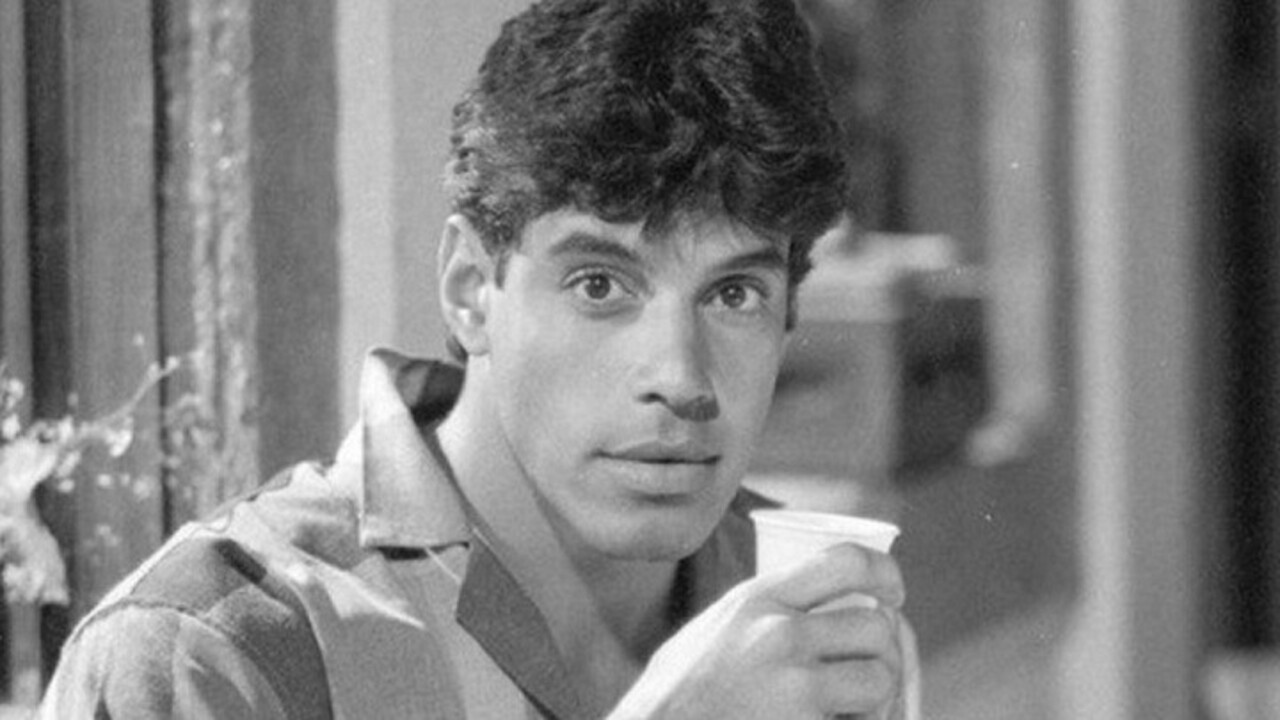 Alexandre Frota de Andrade, que nasceu em 14 de outubro de 1963, no Rio de Janeiro, começou como modelo ainda jovem, tendo sido descoberto por meio de um concurso de jovens talentos. Foi por indicação de seus agentes que deu o salto para a televisão. Sua estreia como ator aconteceu em 1984, na TV Globo. 
