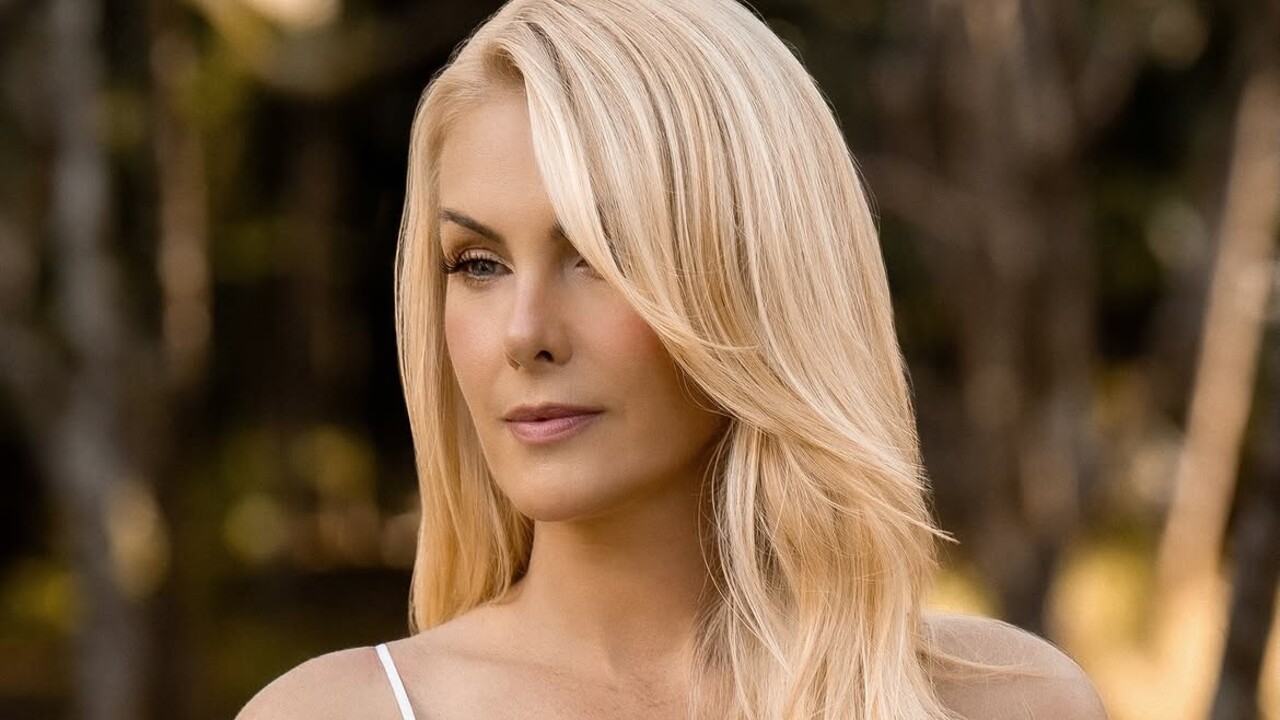 Em entrevista à revista Quem, Ana Hickmann revelou detalhes da cerimônia e contou como têm sido os preparativos para o grande dia. A apresentadora afirmou estar feliz e ansiosa e relatou que ainda restam pequenos ajustes a serem resolvidos. Segundo ela, o objetivo do casal é proporcionar uma noite inesquecível aos convidados. 
