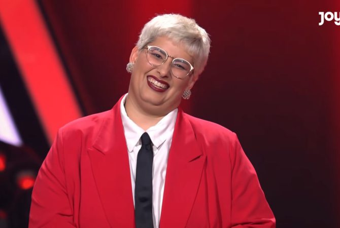 Quem é Beatriz Simões, a brasileira que surpreendeu no  “The Voice Alemanha”