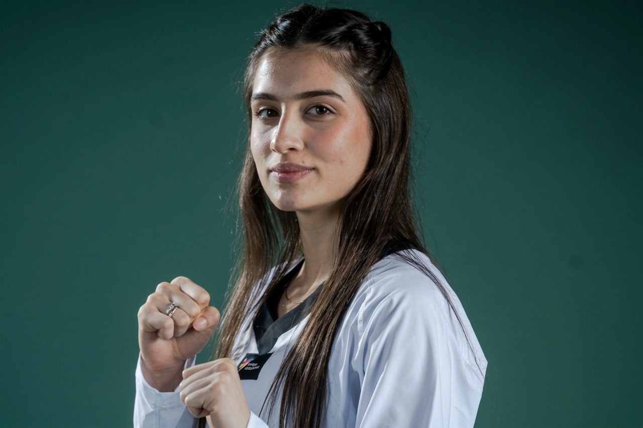 Com apenas 20 anos, a atleta Camilly Gosch colocou São José e Santa Catarina em evidência no cenário internacional do taekwondo. Natural do município da Grande Florianópolis, a jovem chegou à segunda colocação mundial de sua categoria após uma sequência de resultados de destaque em competições realizadas na Austrália e no Peru. -  (crédito: Divulgação/Prefeitura de São José)