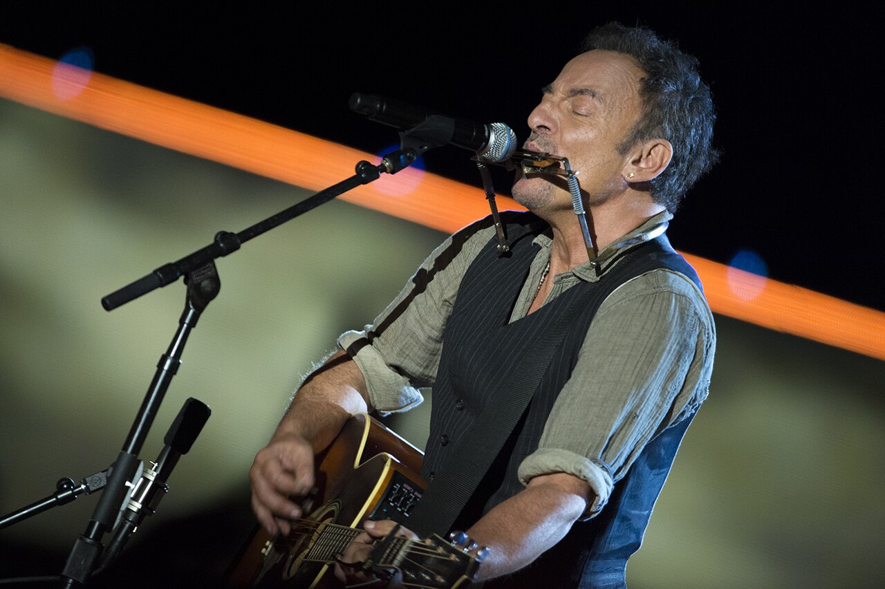 A produção do artista também se estendeu para além dos álbuns de estúdio. Em 2016, Springsteen publicou a autobiografia 