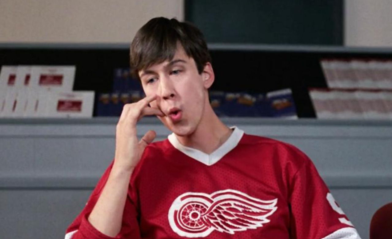 Alan Ruck — Cameron, Curtindo a Vida Adoidado - Já tinha 29 anos e era casado quando viveu Cameron Frye, amigo de Ferris e estudante do ensino médio em Curtindo a Vida Adoidado. A diferença de idade chegou a preocupar a responsável pelo casting, mas a química de Ruck com Matthew Broderick ajudou a garantir o papel.