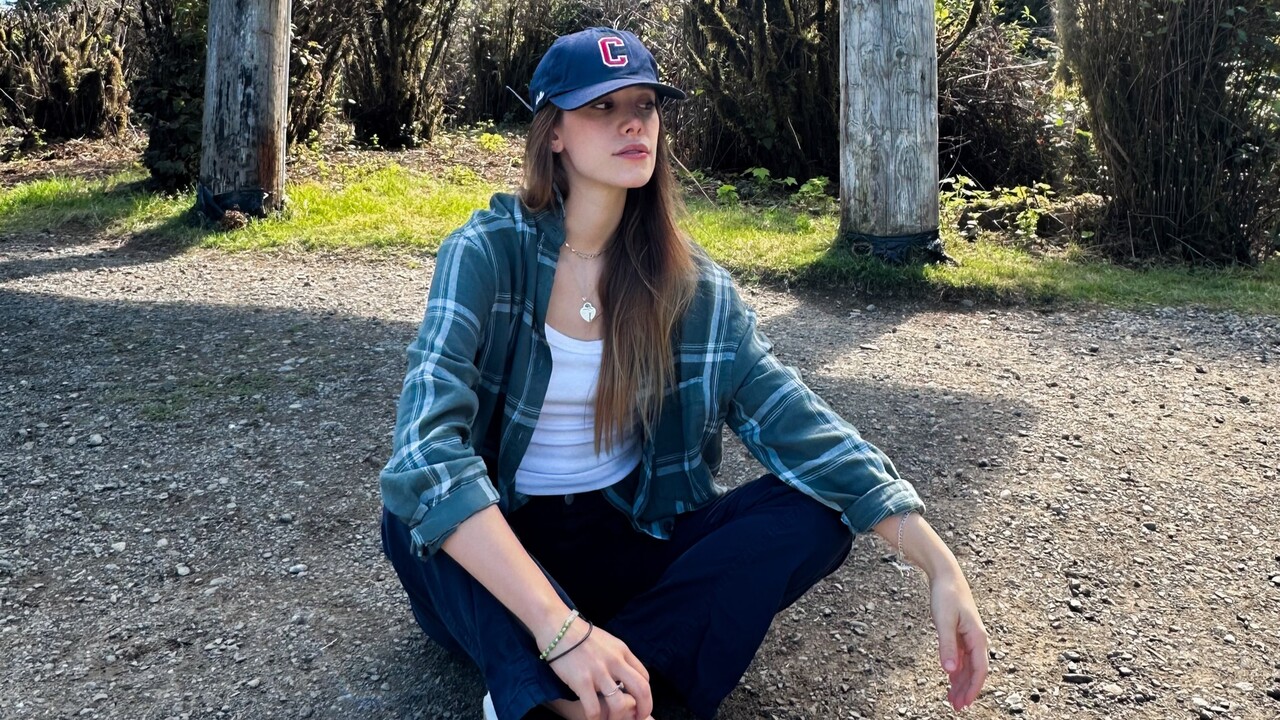 “É tudo muito novo para mim e eu estou descobrindo as coisas conforme elas acontecem. Ao mesmo tempo que tem ansiedade e um milhão de dúvidas, tem uma felicidade que eu nunca tinha sentido desse jeito”, disse. Caroline disse também ter percebido maior sensibilidade emocional ao longo da gestação. 
